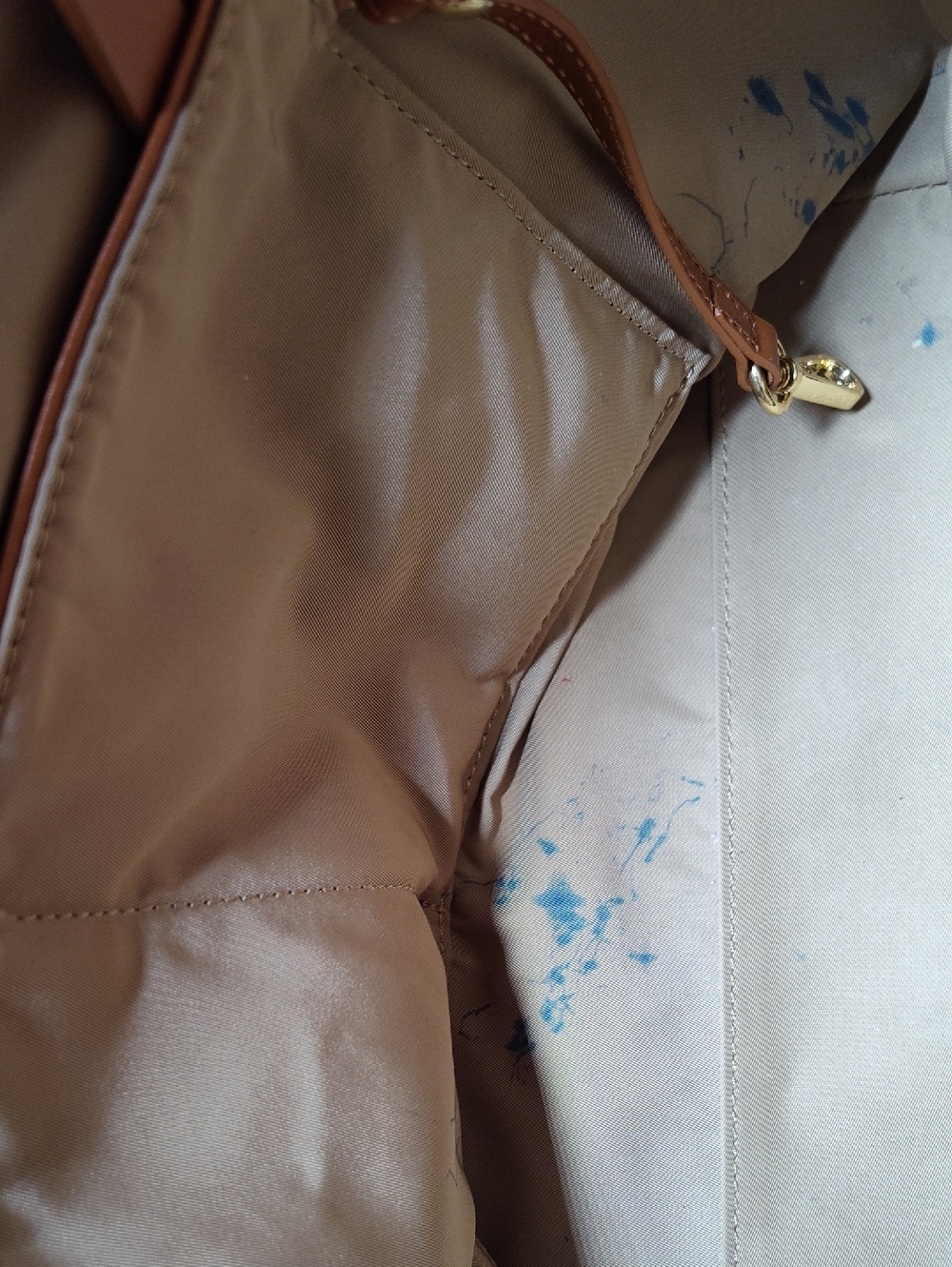 Quince Classic Italian Leather Tote in Cognac - Picture 13 of 16